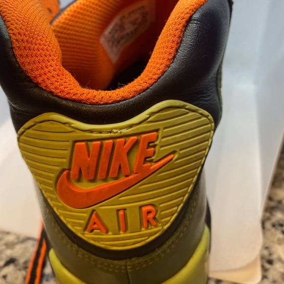 Nike - Picture 6 of 6